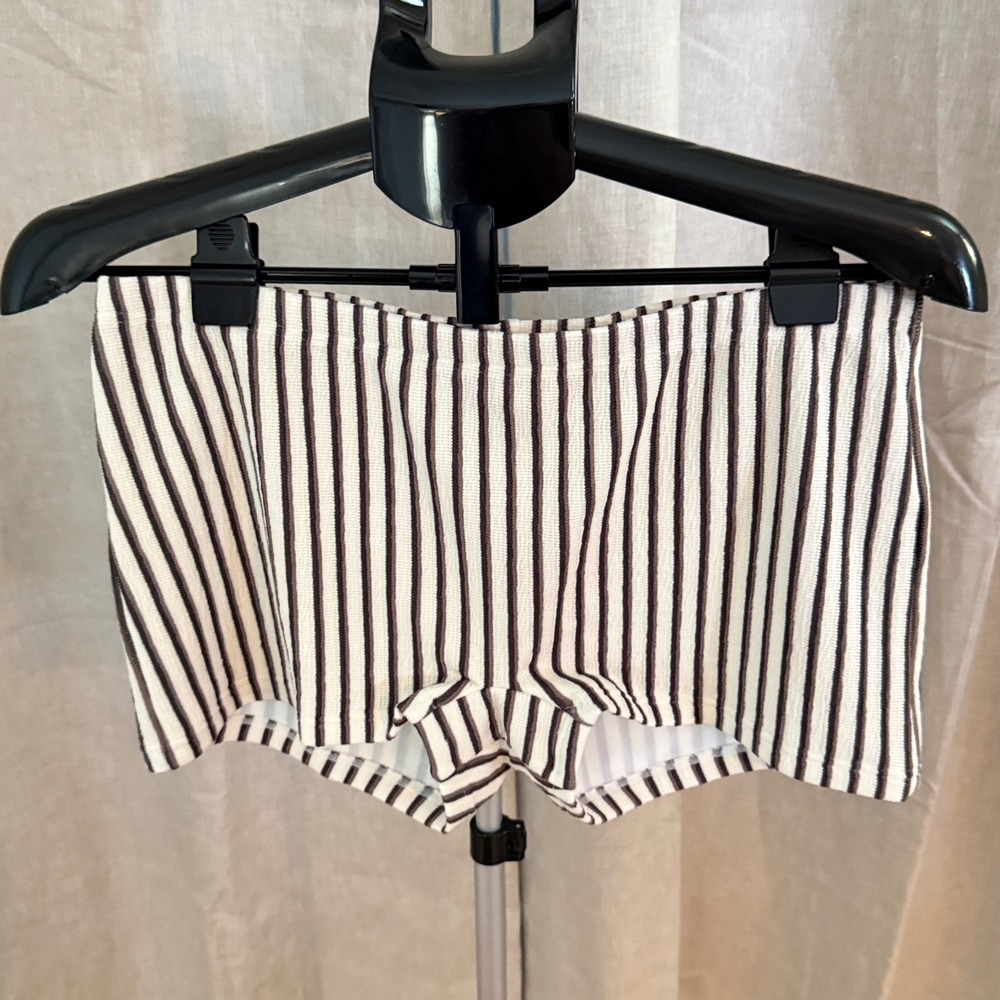 Edikted Abril Striped Low Rise Micro Shorts Beige L NWT